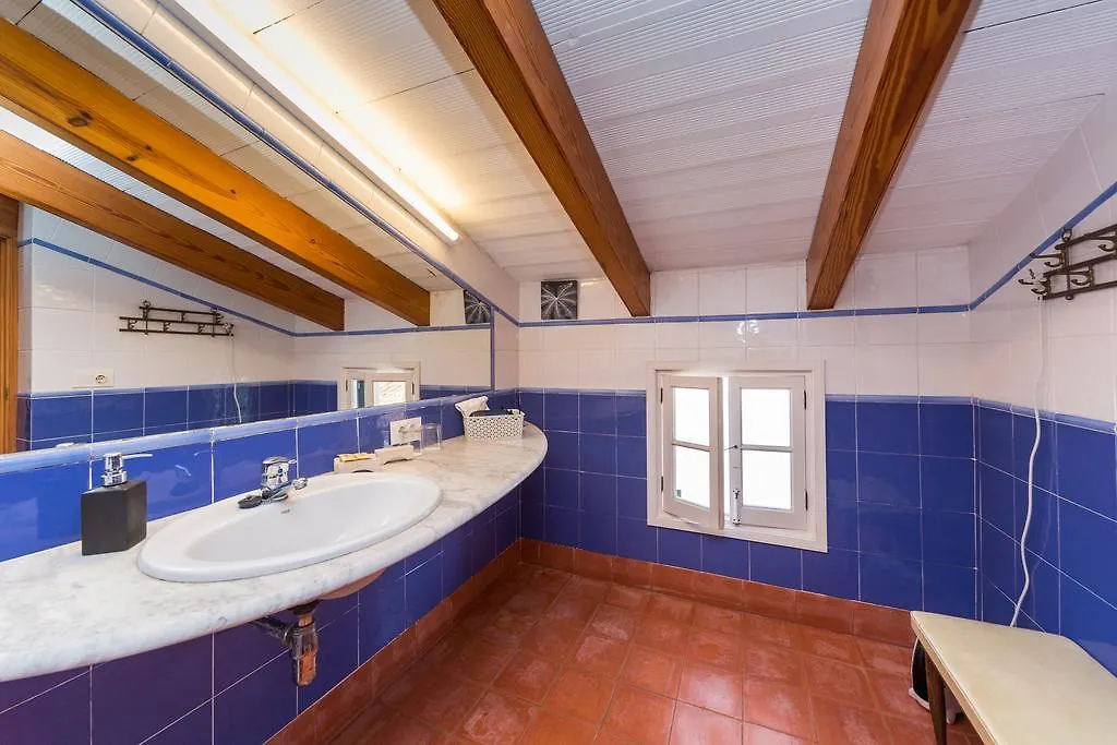 Hostal S'Engolidor Santo Tomas