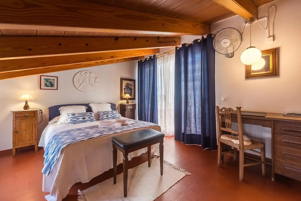 Hostal S'Engolidor Santo Tomas Spain