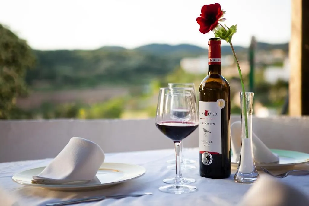 Hostal S'Engolidor Santo Tomas Country house