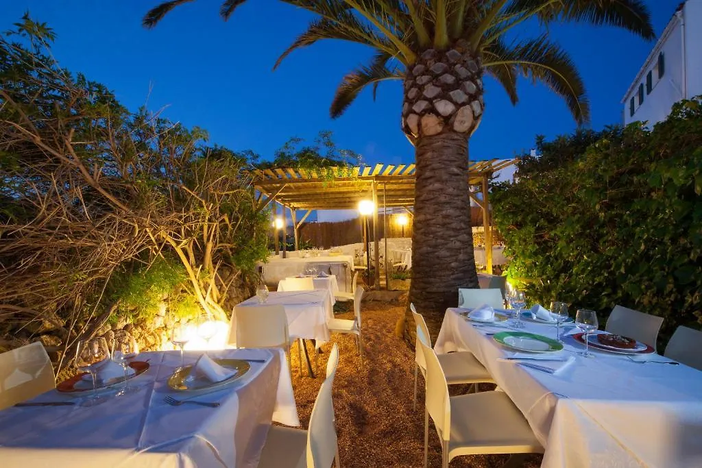 Hostal S'Engolidor Santo Tomas Country house