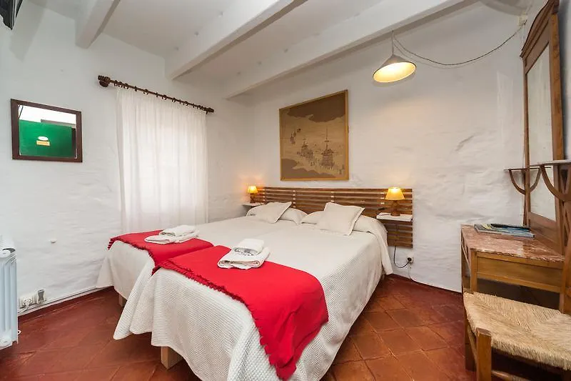 Hostal S'Engolidor Santo Tomas Country house
