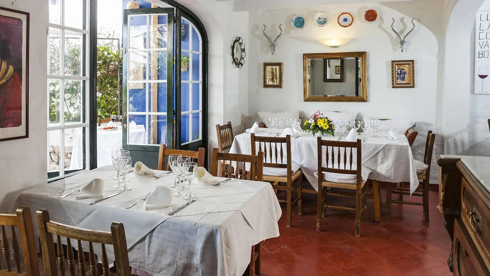 Hostal S'Engolidor Santo Tomas Country house