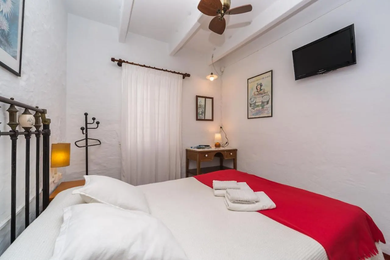 Hostal S'Engolidor Santo Tomas Country house